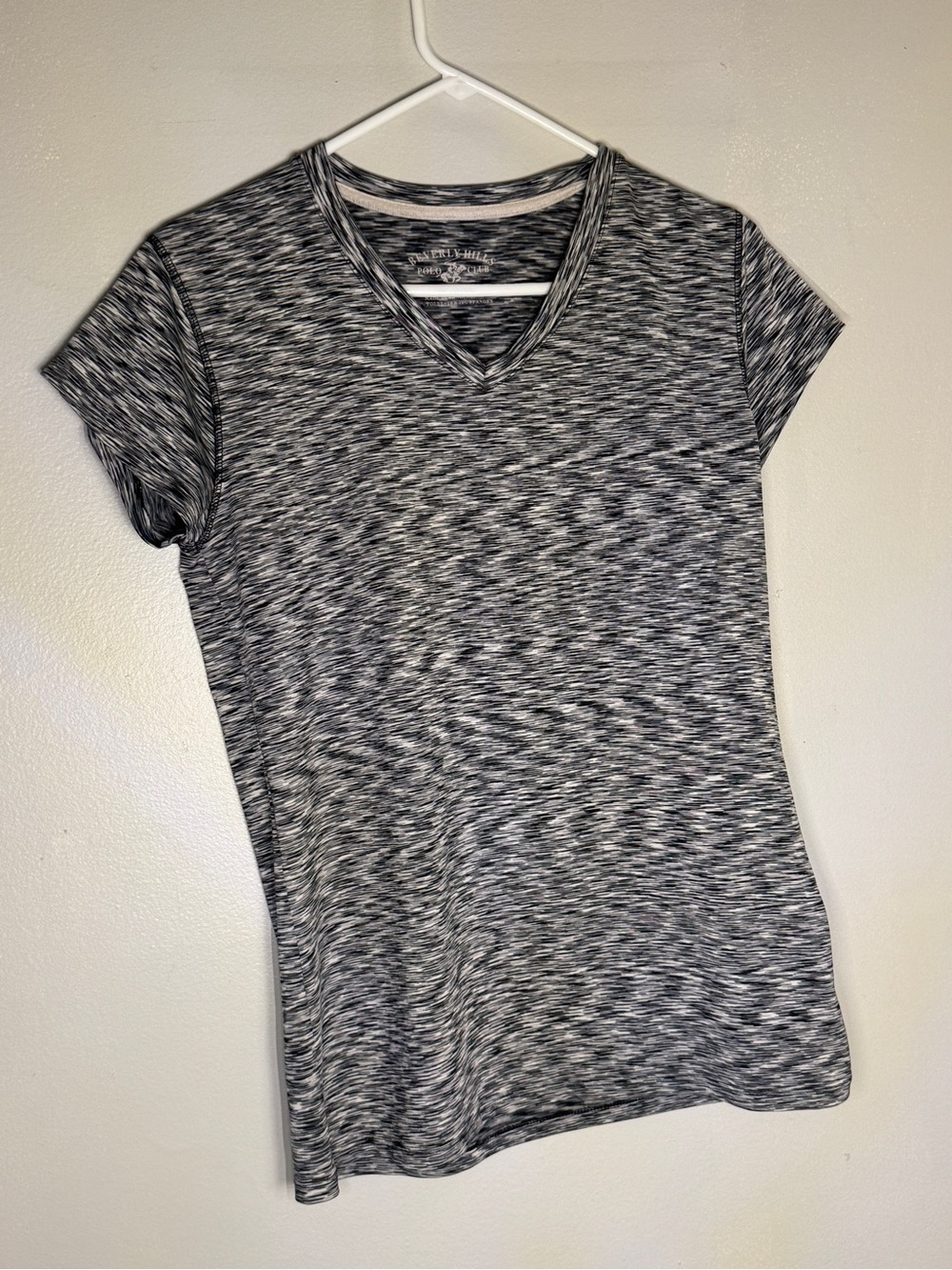 Beverly Hills Polo Club Heathered Black & White V-Neck Short Sleeve Tee